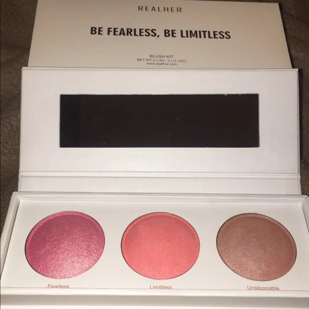 Real Her blush kit